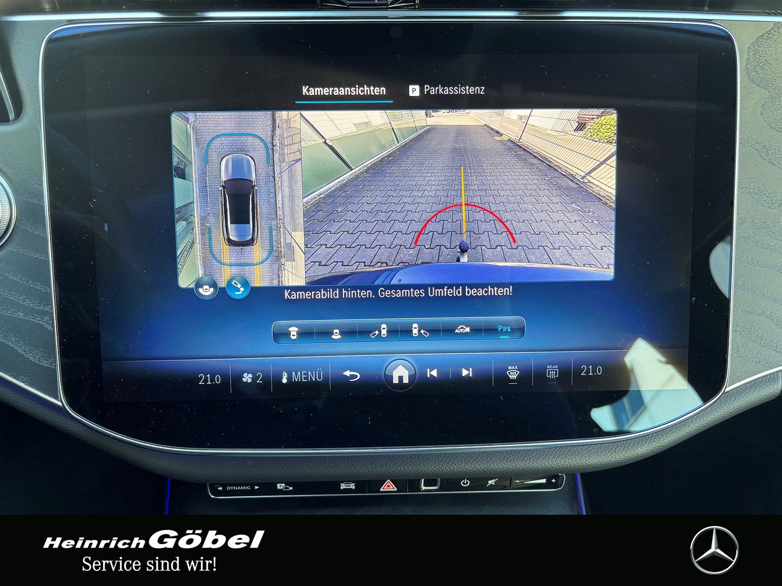 Fahrzeugabbildung Mercedes-Benz E 200 T AVANTGARDE*AHK*MEMORY*DIGITAL-L*360°KAM