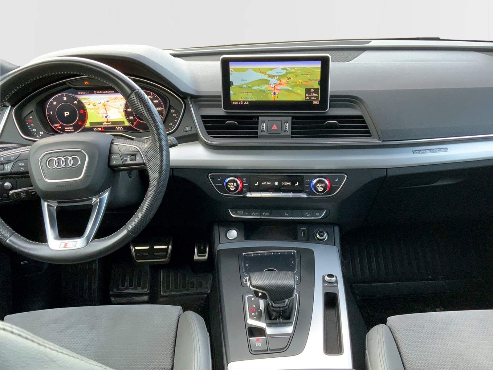 Q5 S-line quattro RFK,SHZ,NAV,MATRIX.