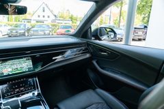 AUDI RSQ8 TFSI quattro/ AHK/ RS ESSENTIAL/ KERAMIK AUDI RSQ8 TFSI quattro/ AHK/ RS ESSENTIAL/ KERAMIK