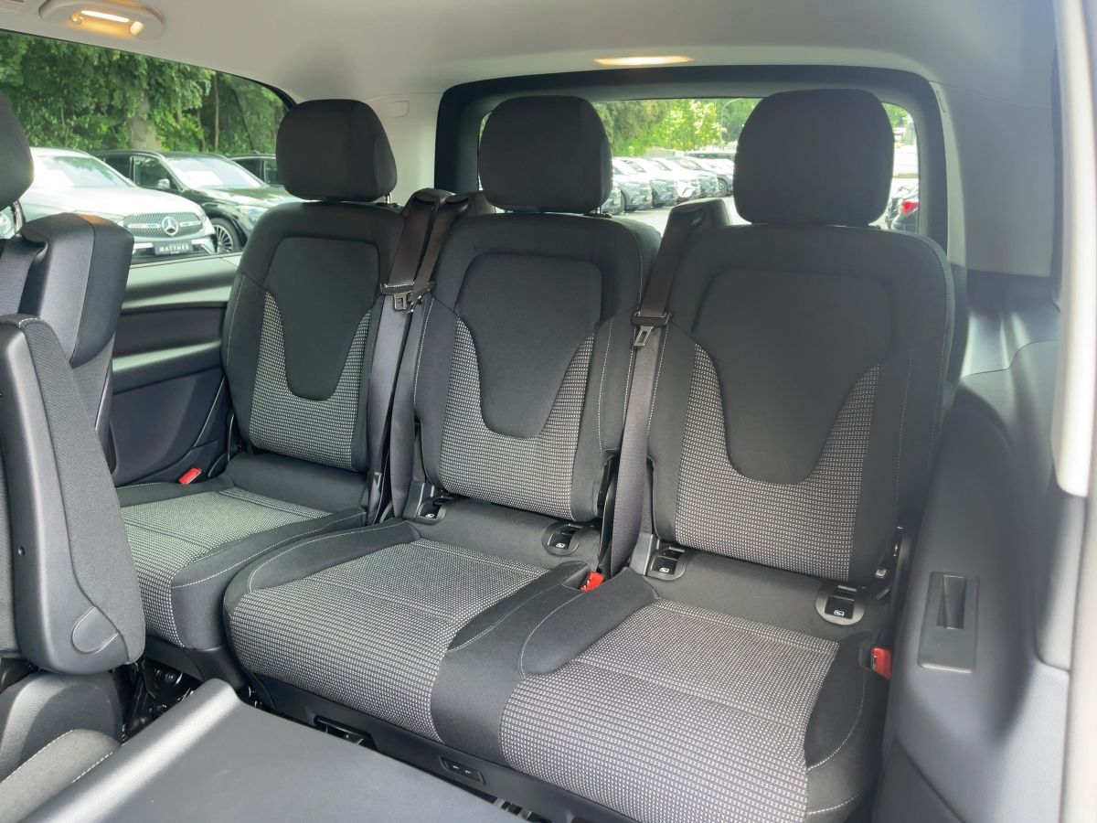 Fahrzeugabbildung Mercedes-Benz V 250 d lang Navi/Kamera/Distronic/AHK/17''