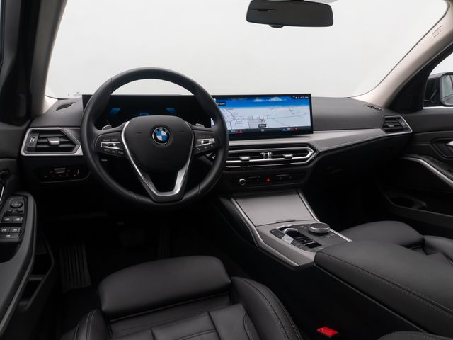 BMW 330, 2022 — 38