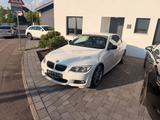 BMW 325i Cabrio E93 Automatik/Navi/M-Paket - BMW 325: Allradantrieb