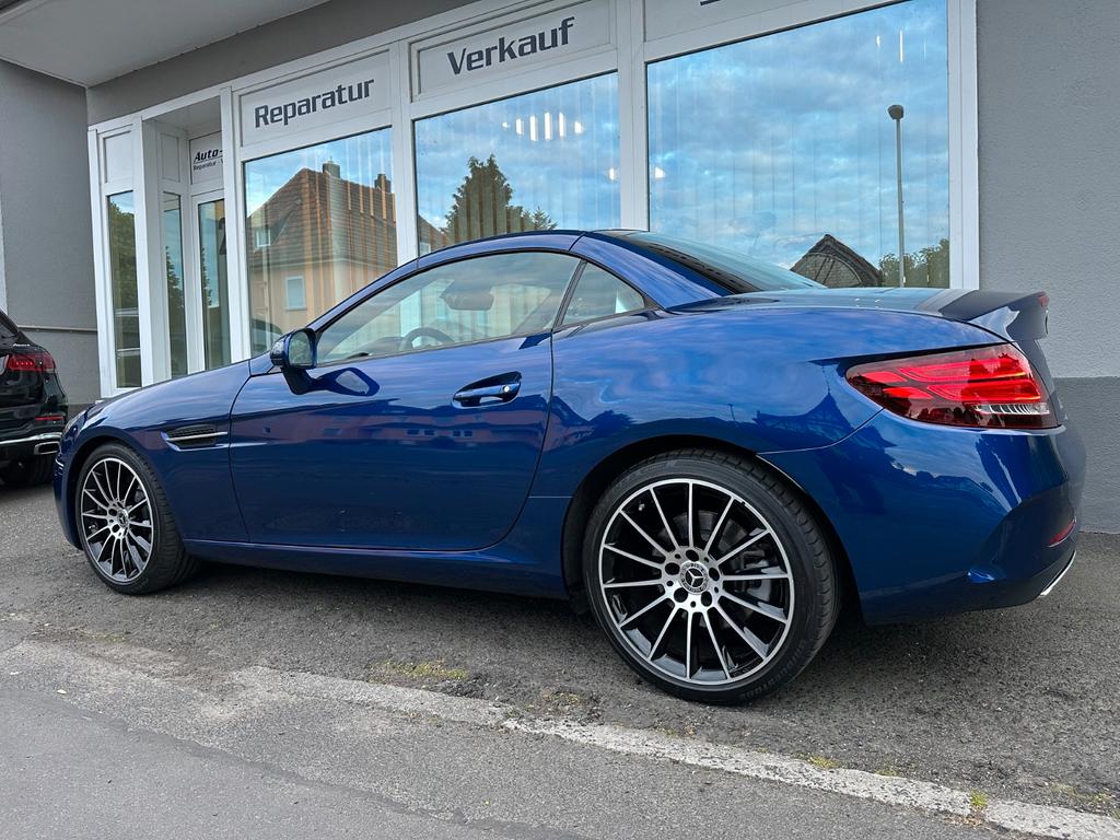 Mercedes-Benz SLC 300