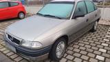 Opel Astra F Stufenheck 1,6 L, 71 PS, X16S... - Opel Astra: Stufenheck