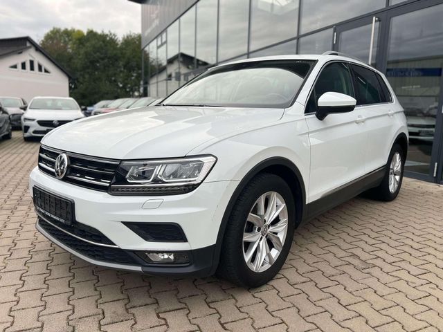 Volkswagen Tiguan HIGHLINE AUTOMATIK +LED+NAVI+PANO.DACH+SI