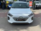 Hyundai IONIQ Ioniq Trend Elektro*Navi*LED*CarPlay*99,7% - Hyundai IONIQ in Berlin