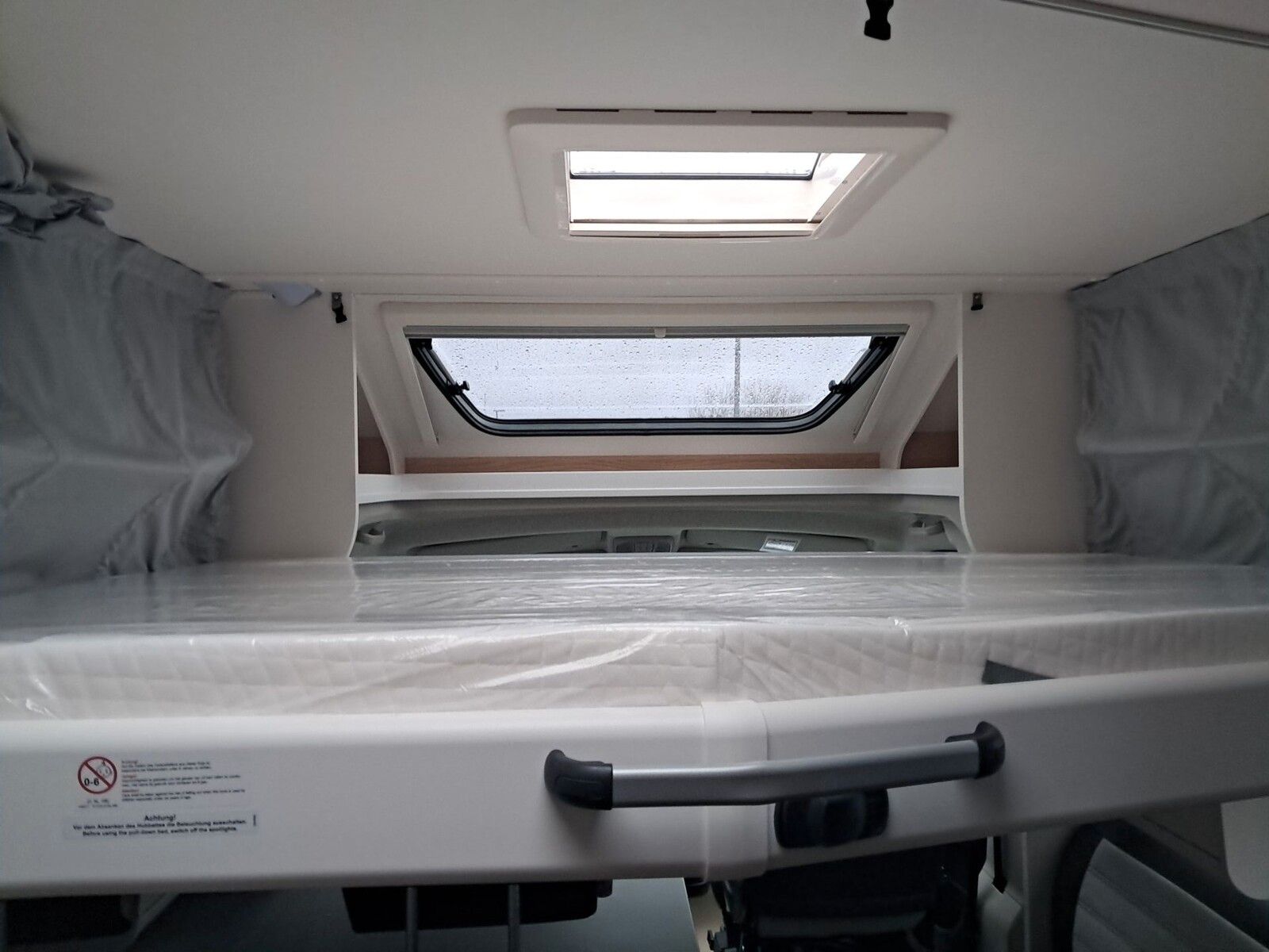 Fahrzeugabbildung Sunlight Adventure T 67 Automatik, Dörr Edition, TV