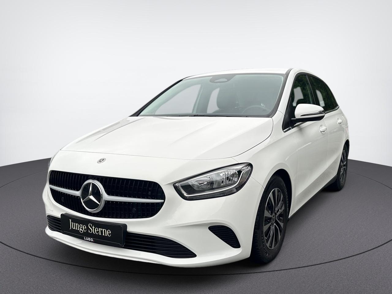 Mercedes-Benz B 180 NAVI+RÜCKFKAM+LM+LIVE TRAFFIC+KLIMAAUTOM