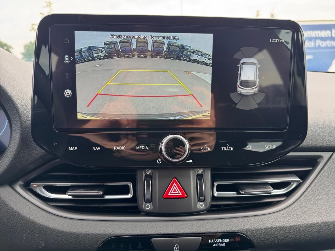 Fahrzeugabbildung Hyundai i30 ADVANTAGE *LED*NAVI*SHZ*LHZ*NAVI*USB*DAB+