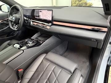 2024 BMW I5 — миниатюра 29