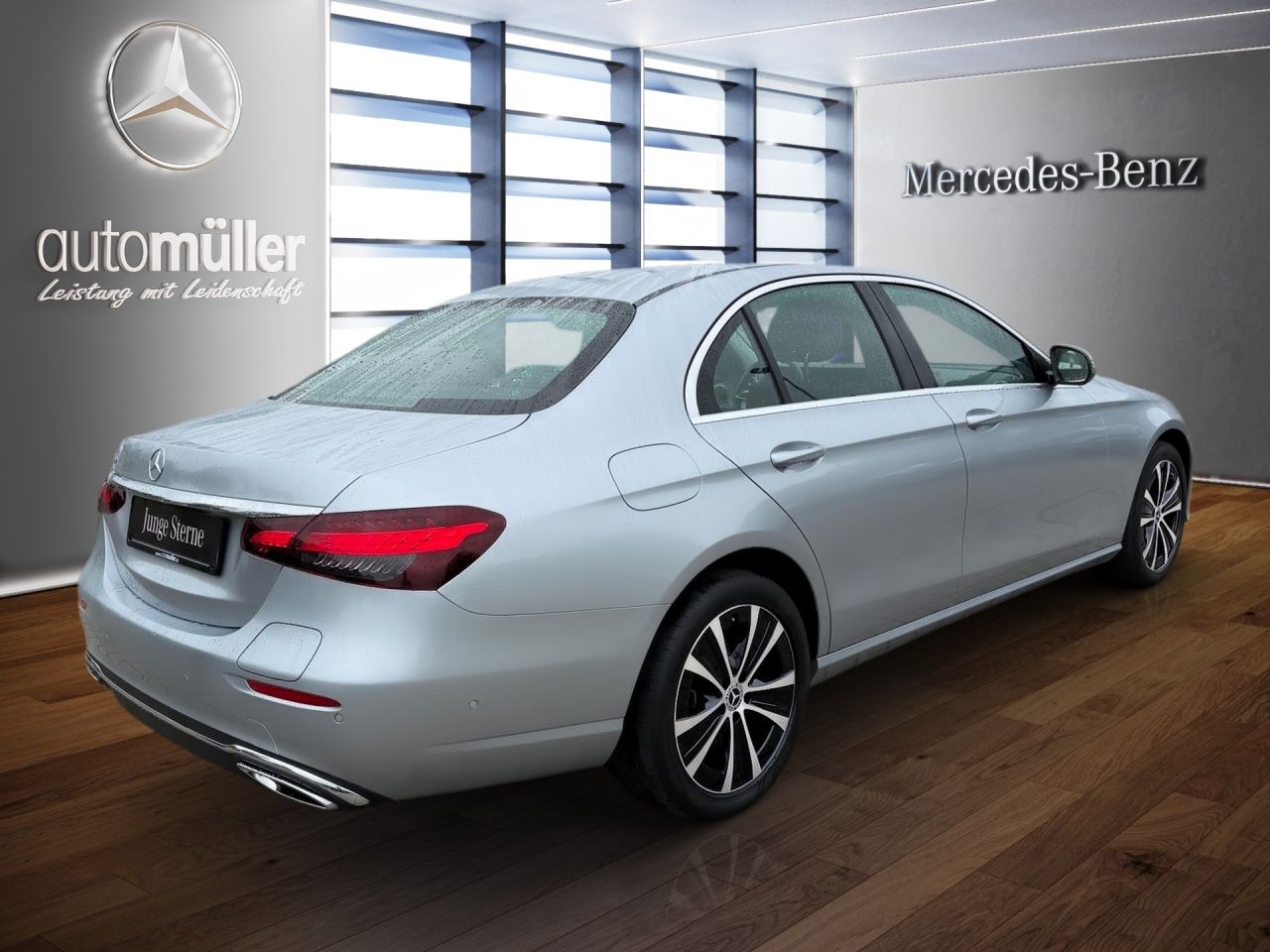 Fahrzeugabbildung Mercedes-Benz E 300 e AVANTGARDE+WIDESCREEN+DAB+LED+KAMERA+
