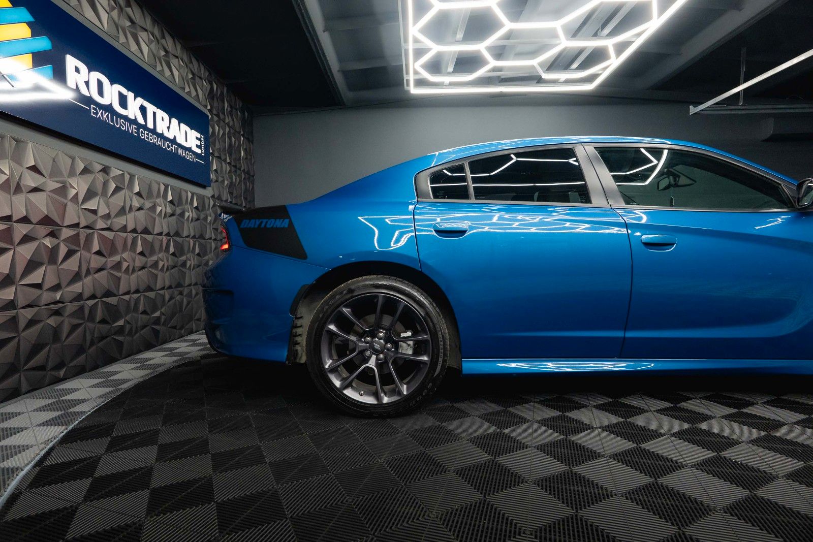 Fahrzeugabbildung Dodge Charger 5.7 V8 HEMI R/T DAYTONA Performance