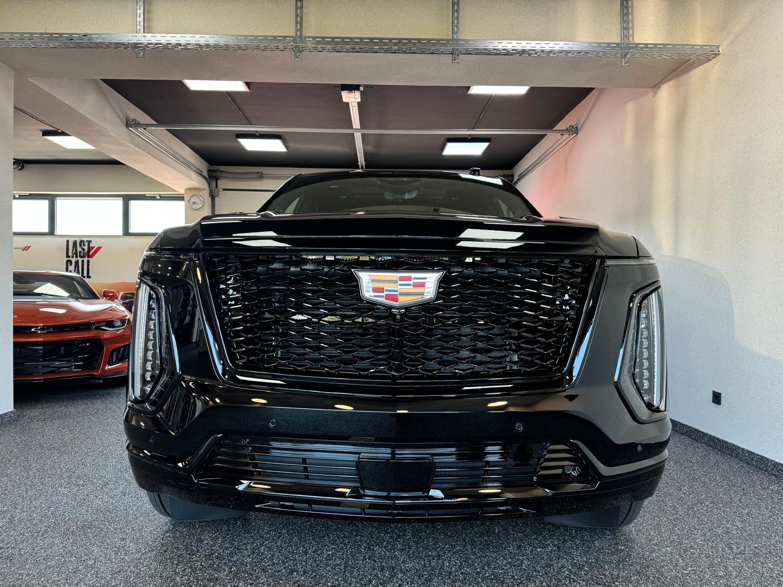 Fahrzeugabbildung Cadillac 2026 ESCALADE SPORT PLATINUM 6.2 V8-24"-ABV EXEC