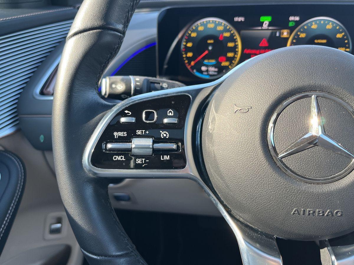 Mercedes-Benz EQC 400 4MATIC MULTIBEAM LED + LEDERSITZE + NAVI