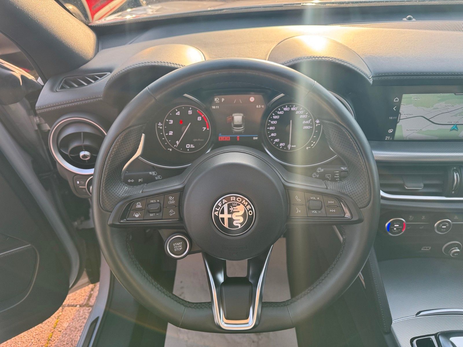 Fahrzeugabbildung Alfa Romeo Stelvio VELOCE Panorama Memory Navi AHK