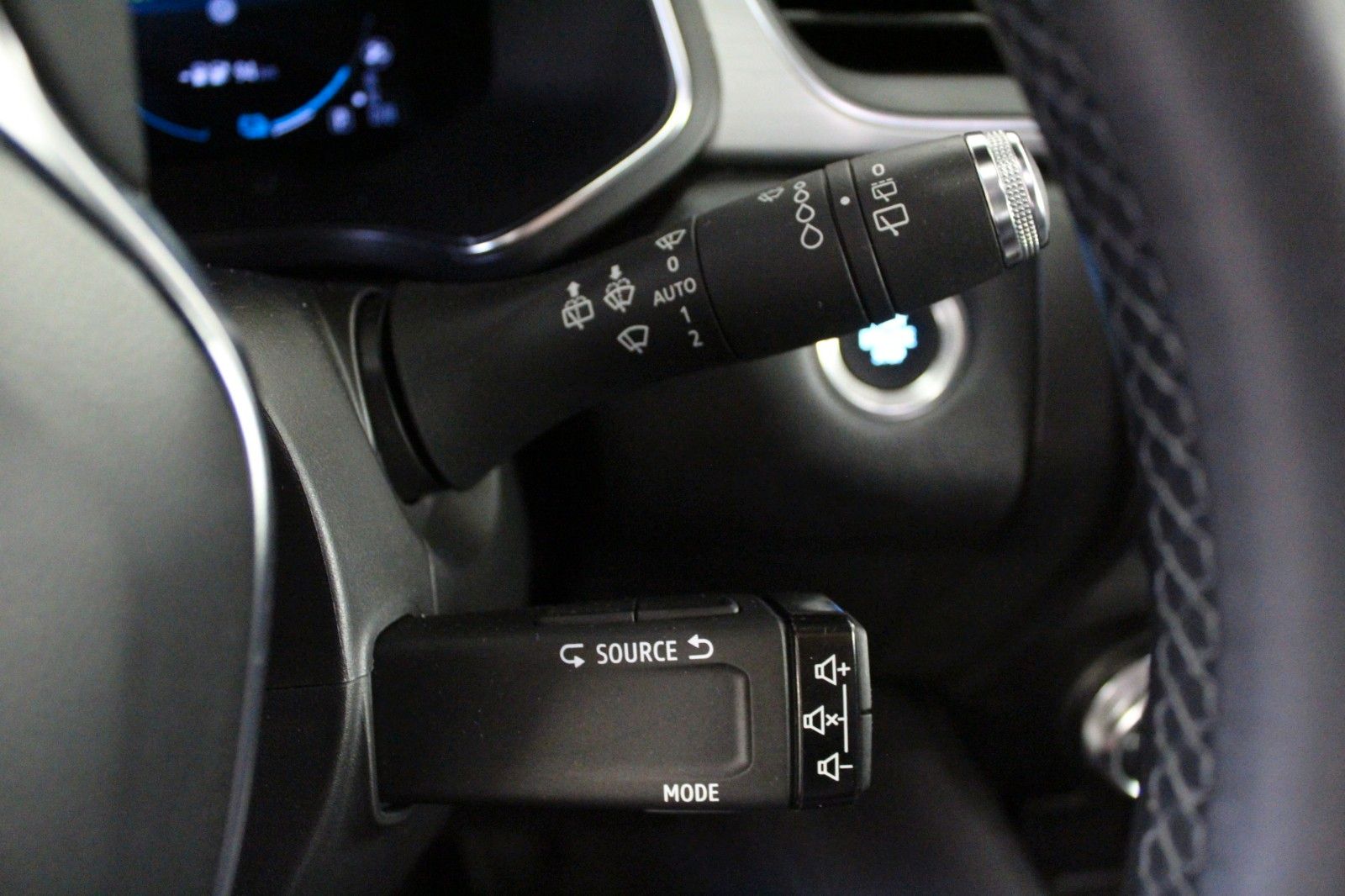 Fahrzeugabbildung Renault Captur E-Tech Plug-in 160 Plug in Hybrid