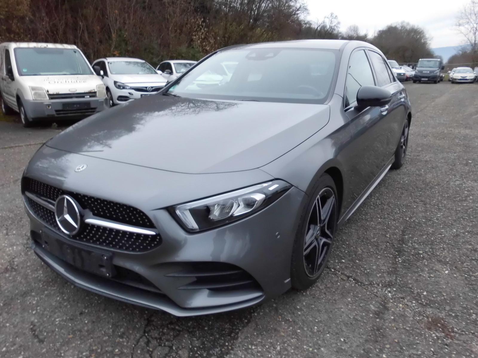 Mercedes-Benz A 220  AMG Line LED AHK MBUX