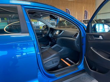 Hyundai Tucson Premium 4WD *Vollausstattung*1.Hand*