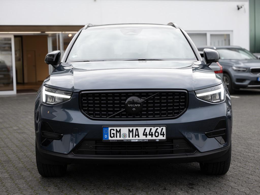 Volvo XC40 2.0 Plus Black Edition 2WD FACEL. LED 360°