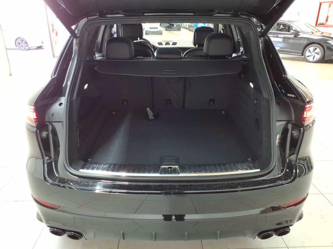 Porsche Cayenne GTS Pano HuD Massage SC Luft