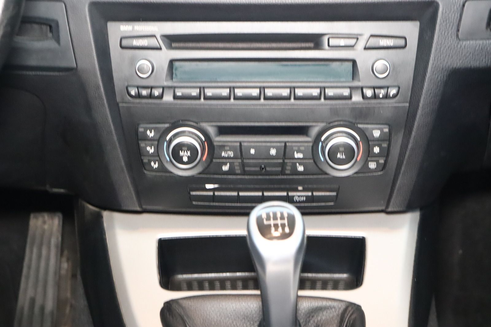 Fahrzeugabbildung BMW 320 d Touring *Panoramadach