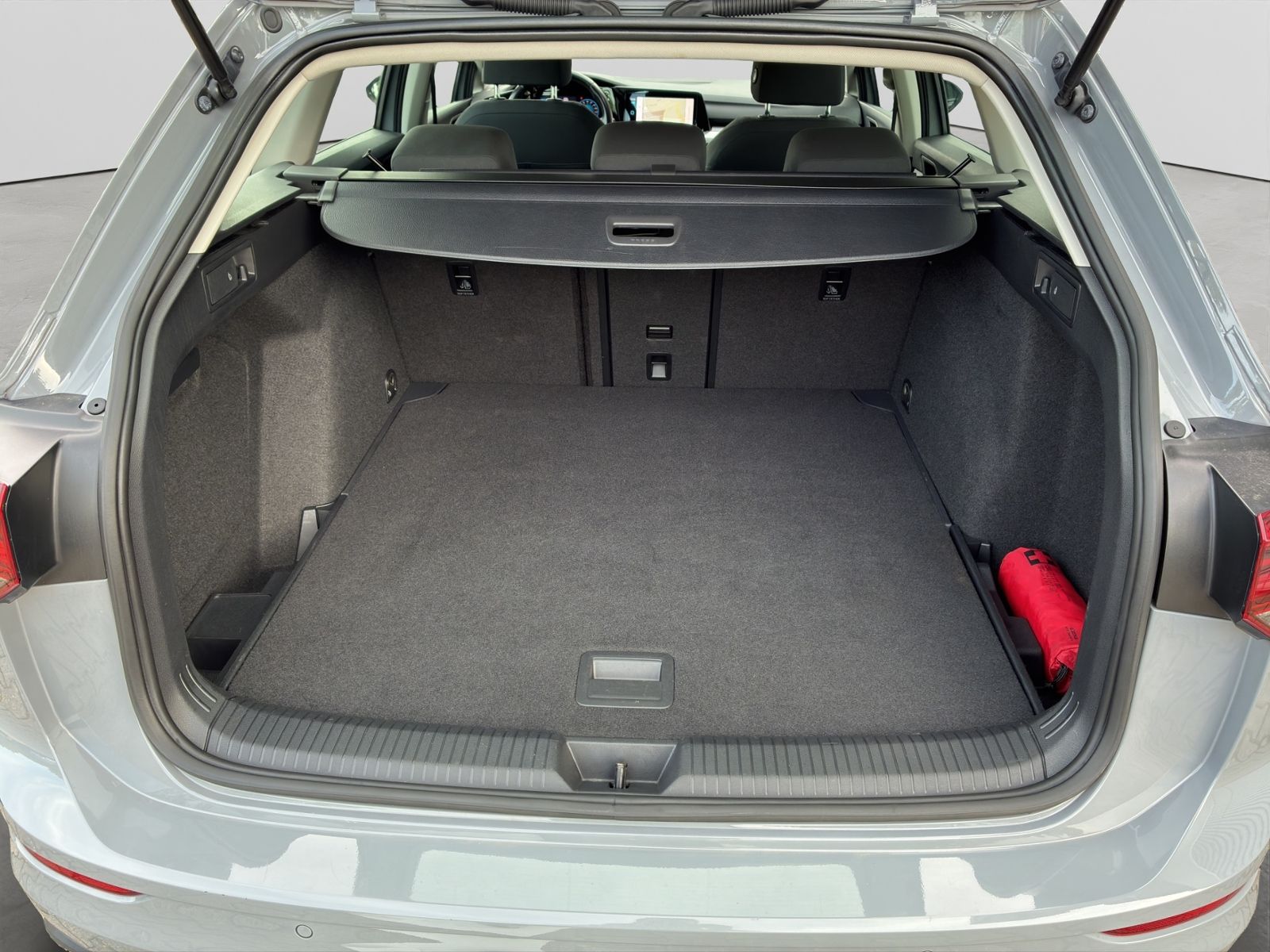 Golf VIII Variant 2.0 TDI *NAVI*LED*