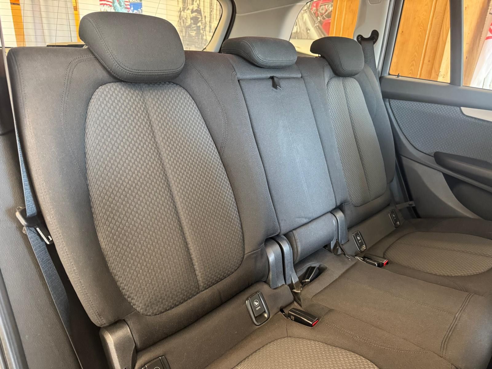Fahrzeugabbildung BMW 216 Baureihe 2 Gran Tourer 216 d Advantage