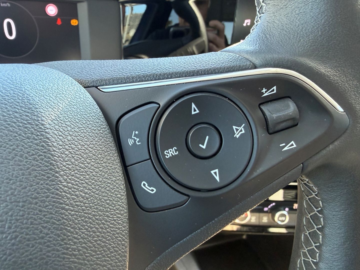 Fahrzeugabbildung Opel Mokka Elegance 1.2 Turbo SHZ+LHZ+Kamera