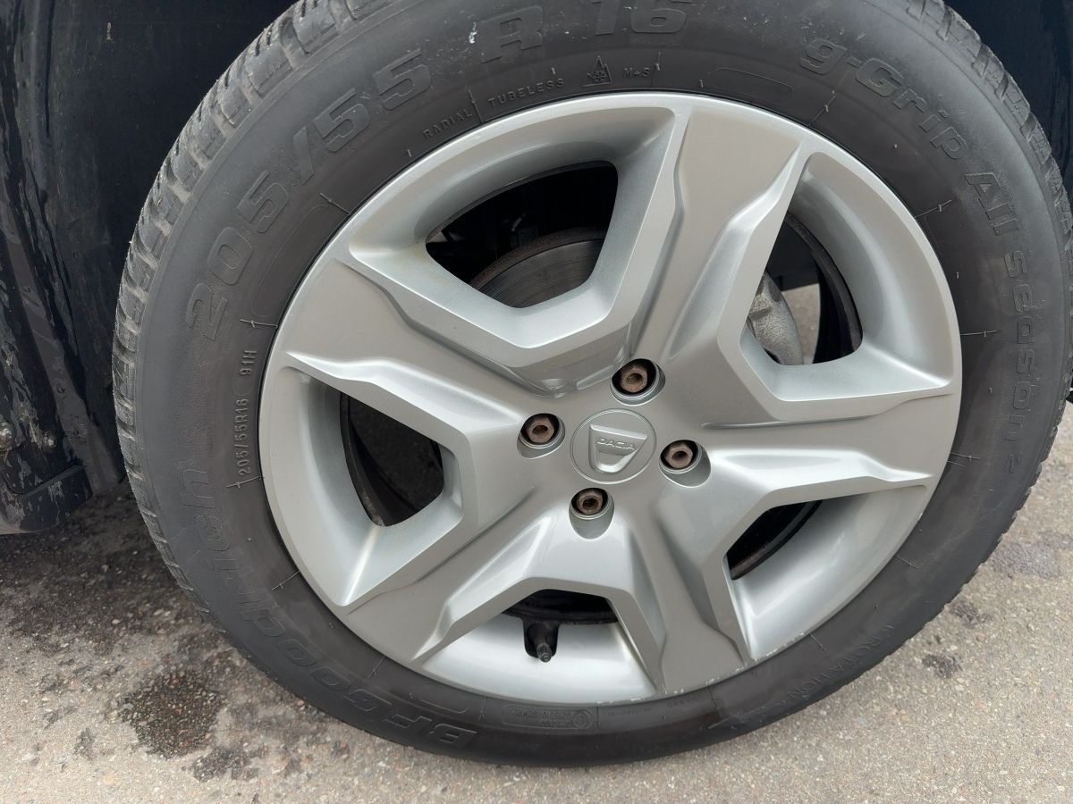 Fahrzeugabbildung Dacia Sandero Stepway Prestige TCe 90
