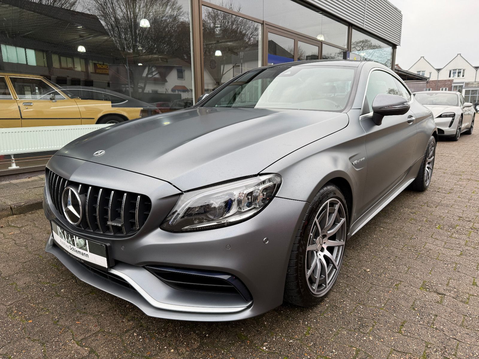 MERCEDES-BENZ C 63 AMG Coupe DRIVERS-PACK/MULTIBEAM/PANO/2.HD.