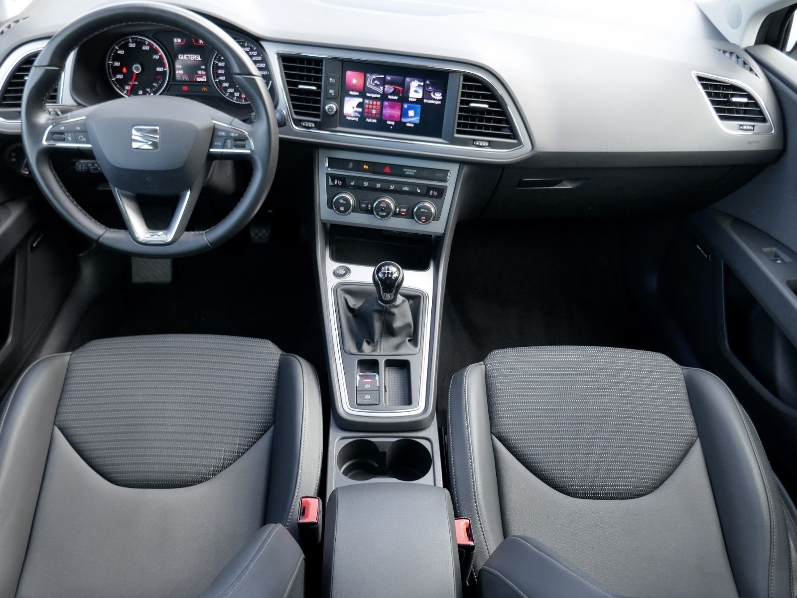 Fahrzeugabbildung SEAT Leon ST Xcellence 1.4 TSI | LED RFK GRA Navi