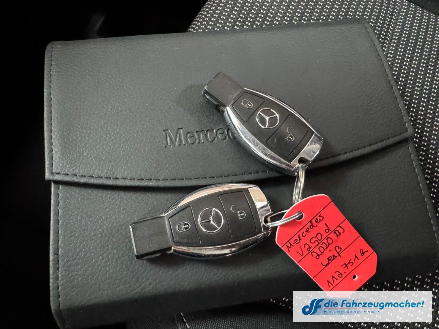 Fahrzeugabbildung Mercedes-Benz V 250 d kompakt LED Blendfreies Fernl. Kurvenlic