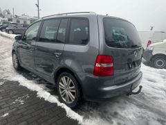 Fahrzeugabbildung Volkswagen Touran Highline Schiebedach AHK NAVI