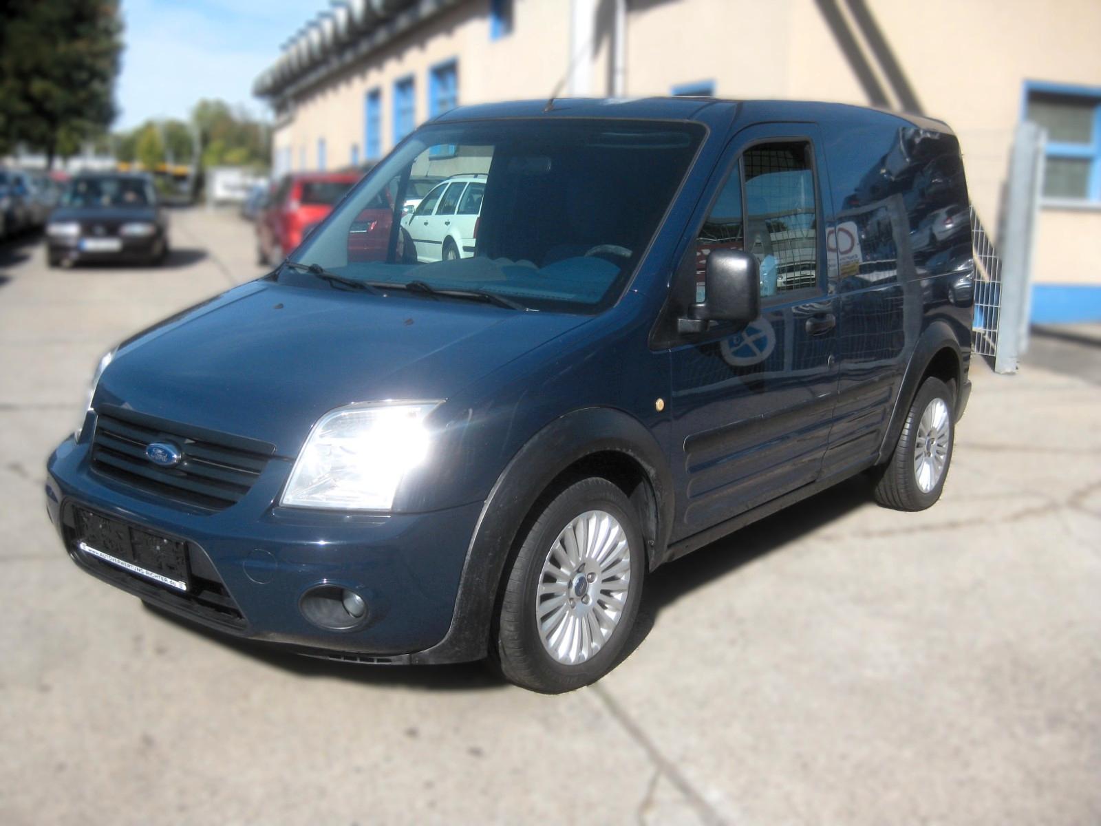 Ford Transit Connect 2010 — rear view