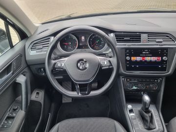 Fahrzeugabbildung Volkswagen Tiguan Comfortl. R Line 2.0 TDI DSG NAVI LED