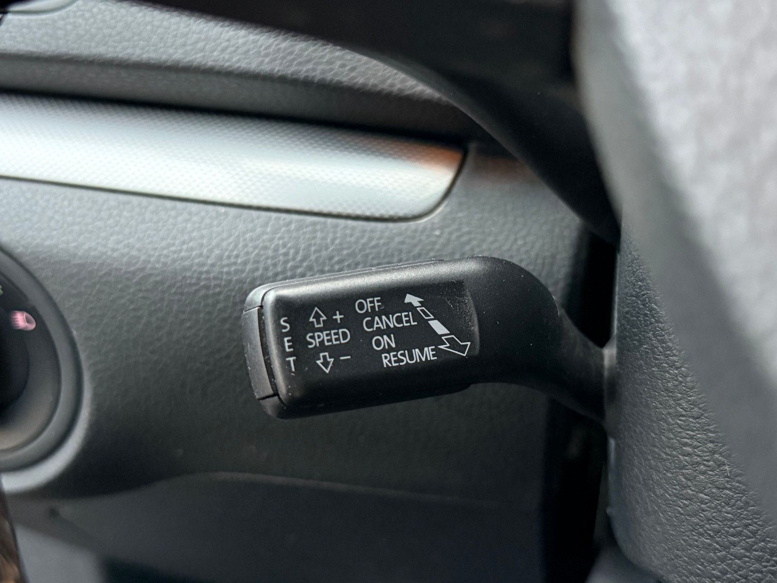Fahrzeugabbildung Volkswagen Sharan Comfortline BMT DSG Navi Kamera SHZ Klima