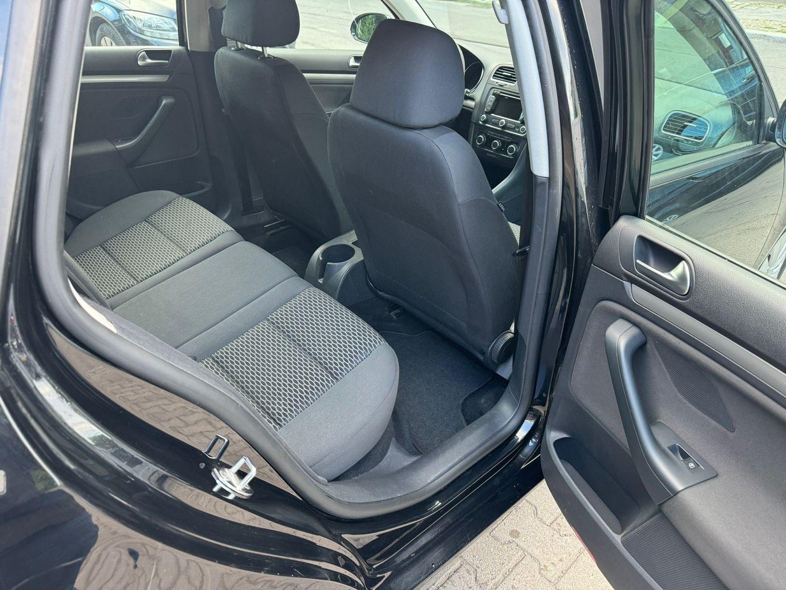 Volkswagen Golf 2010 — photo 7