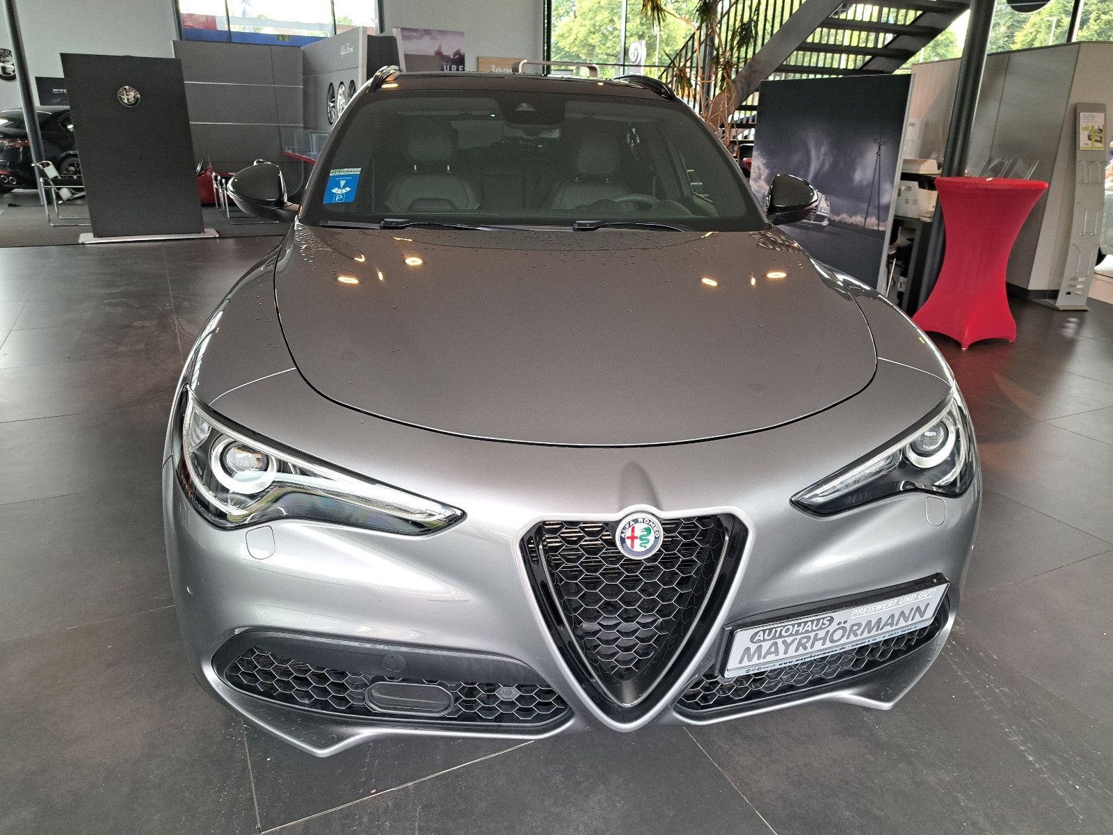 Fahrzeugabbildung Alfa Romeo Stelvio B-Tech Q4 280 PS