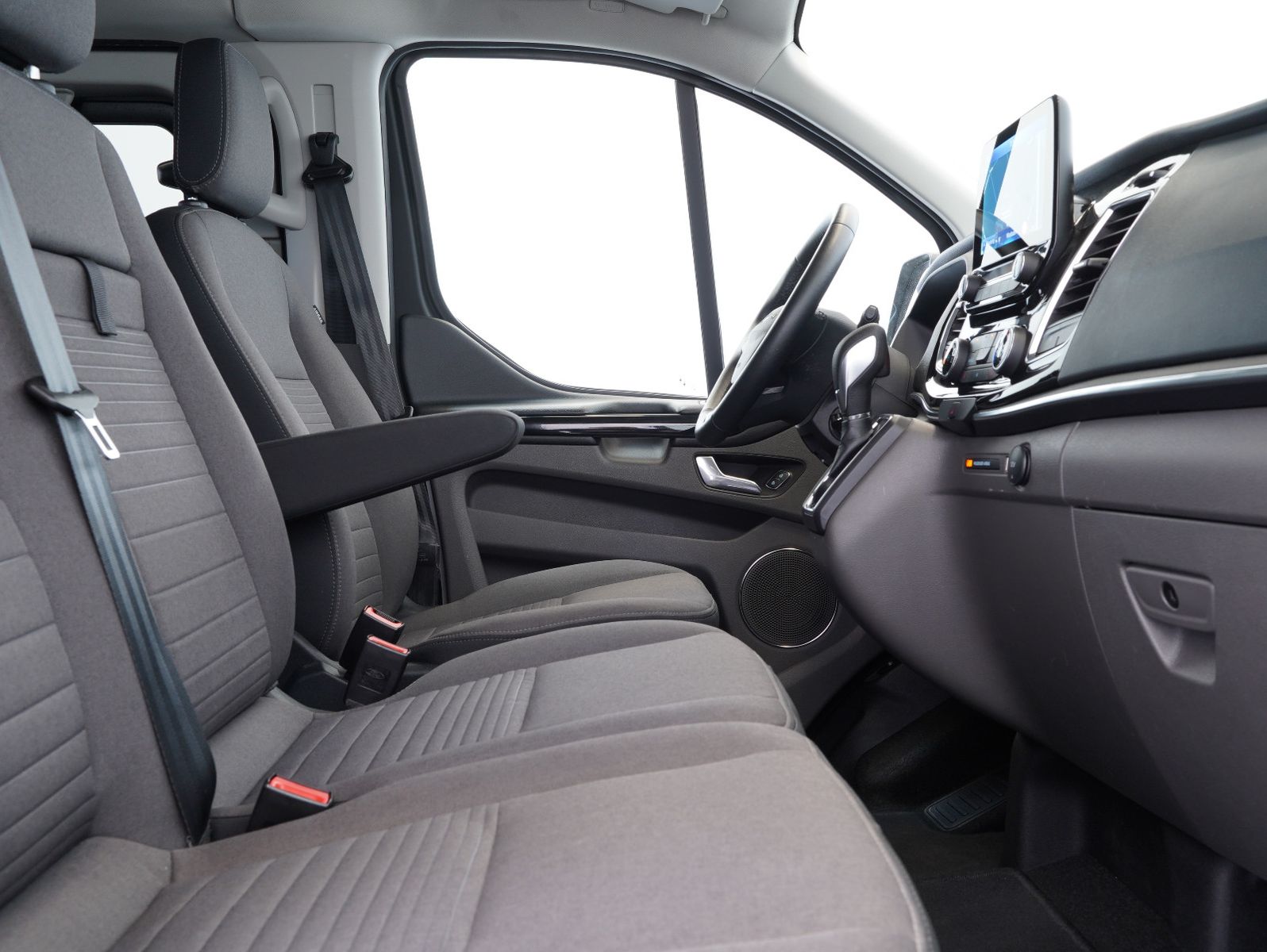 Fahrzeugabbildung Ford Tourneo Custom Kombi 2.0 TDCi 320 L1 Titanium X