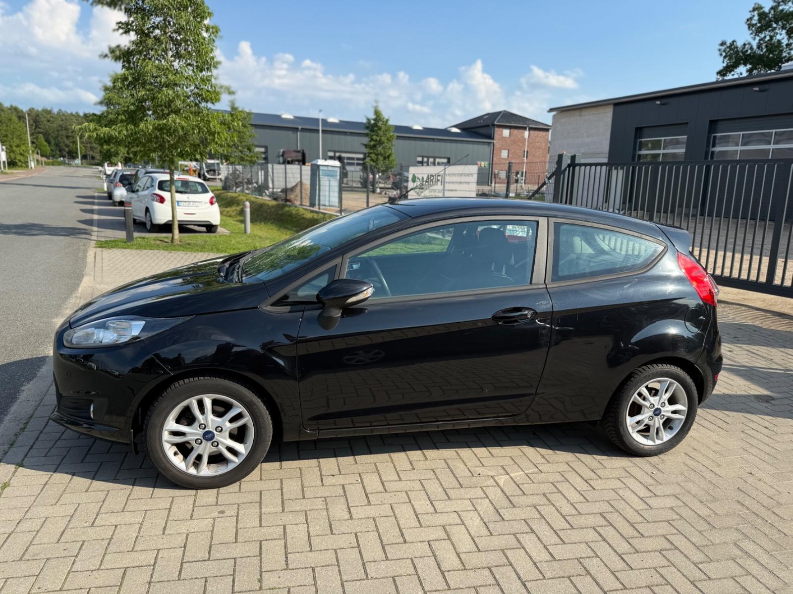 Ford Fiesta Sync Edition KLIMA/PDC/WENIG KM/ALUFELGEN