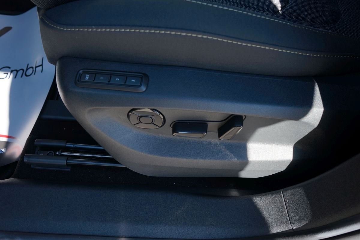 Fahrzeugabbildung SKODA Kodiaq 1.5 TSI Sport*7 Sitzer*Garantie*