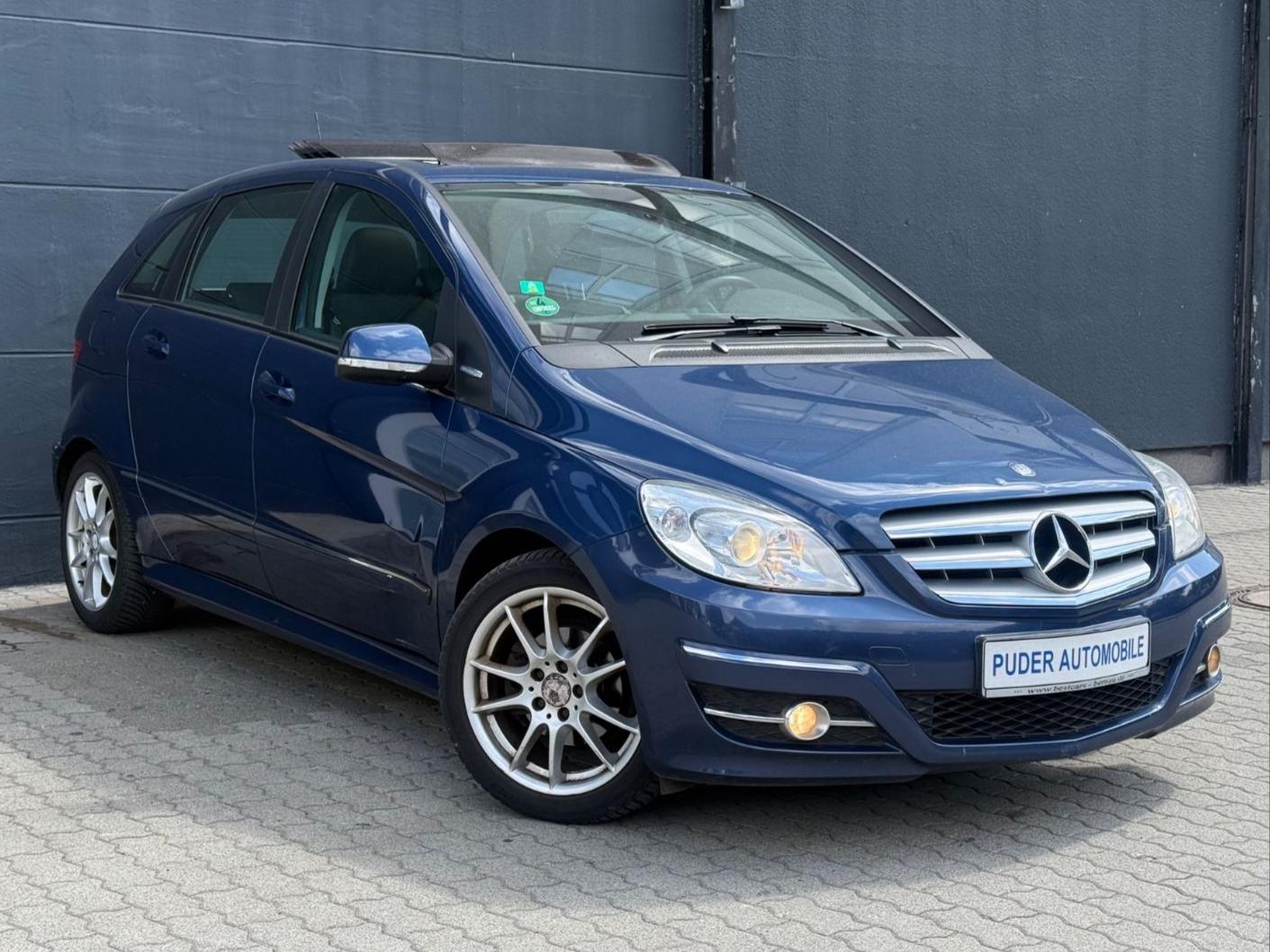 Mercedes-Benz B 180 BlueEff 116PS Lamellendach Klima Sitzheiz.