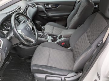 Nissan Qashqai - 11