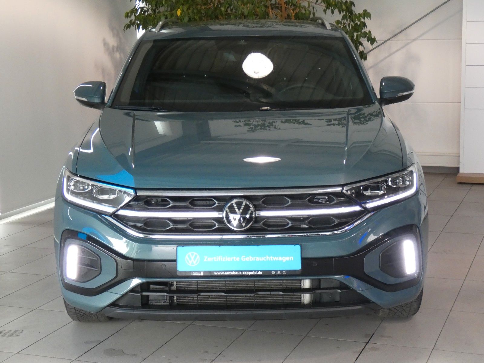 Volkswagen T-Roc 1.5 TSI R-Line DSG AHK MATRIX EASY OPEN foto 2