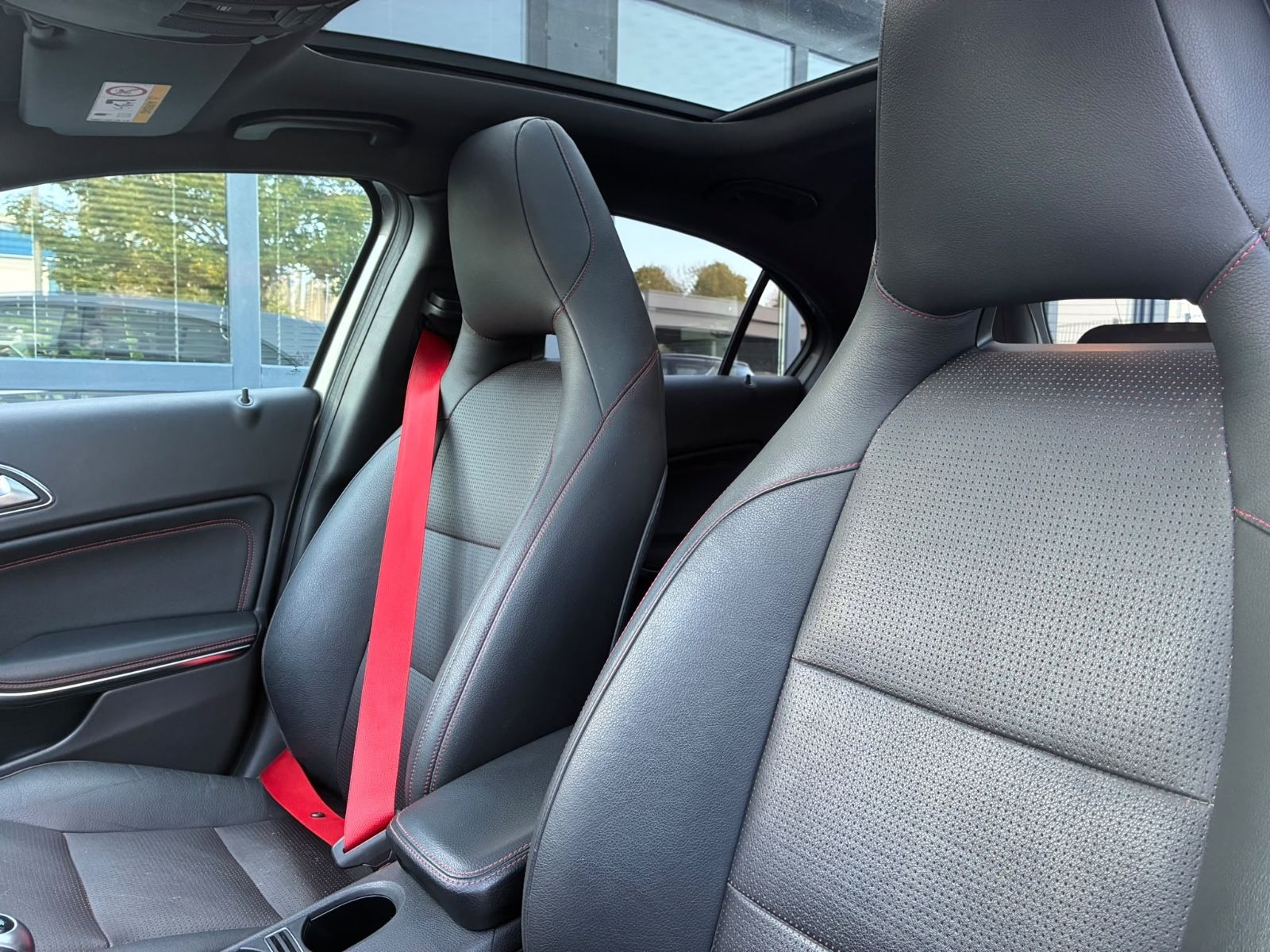 MERCEDES-BENZ A 200 A 200 AMG Line*Panorama*Carbon Interieur*, Ansicht 18