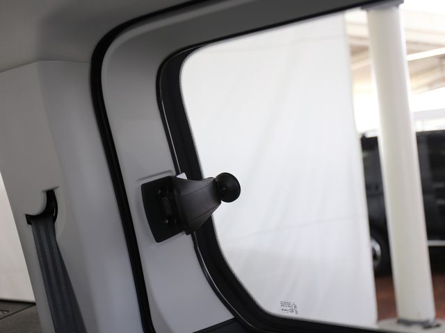 Volkswagen Caddy 2.0TDI LED STANDHZG KAMERA AHK 5J GARANTIE