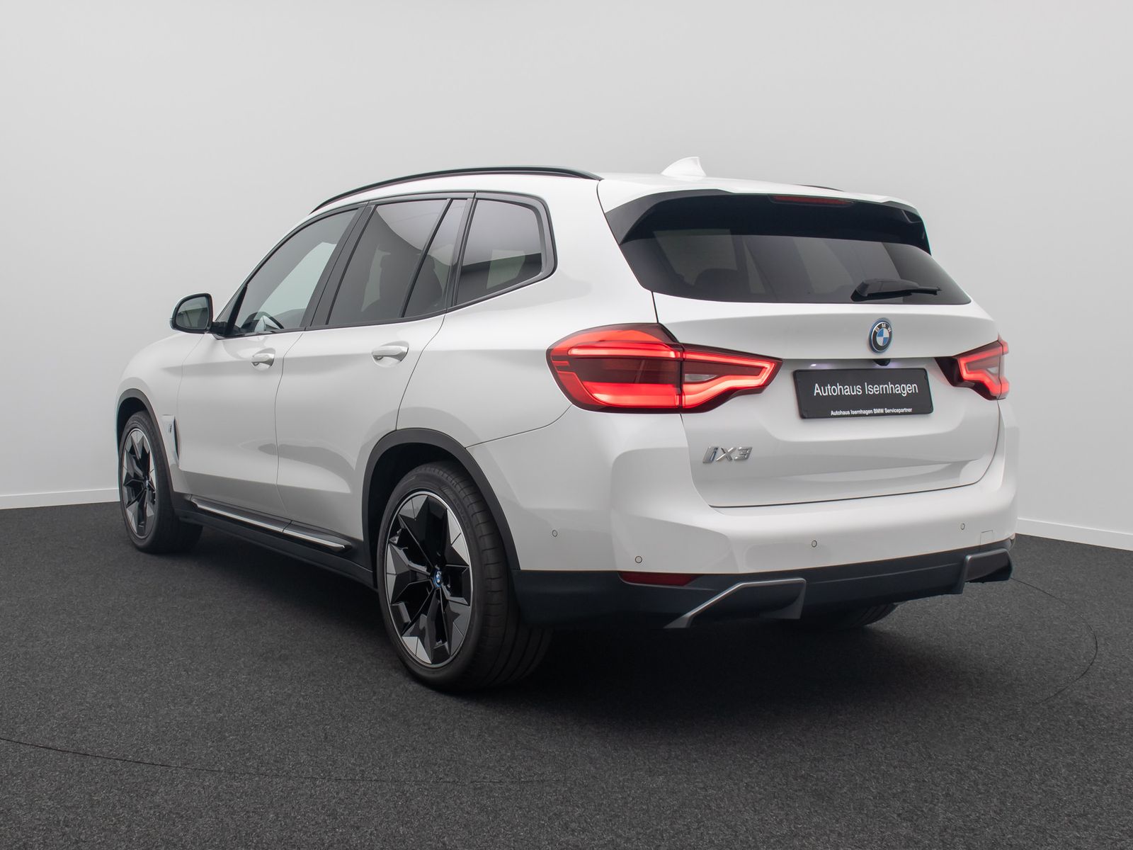 Fahrzeugabbildung BMW iX3 IMPRESSIVE ACC 360° Panorama HUD DAB 20Zoll