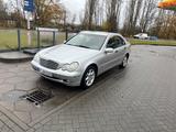 Mercedes-Benz C 180 KOMPRESSOR CLASSIC Classic - Mercedes-Benz C 180 aus 2003: Kompressor