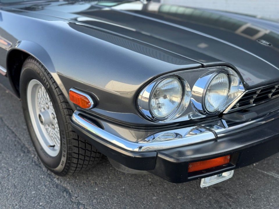 Fahrzeugabbildung Jaguar XJS 12 Zylinder Cabrio H. Zul. HU Neu