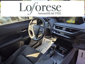 Lexus UX - 8